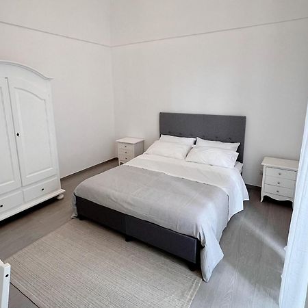Donna Anna Apartment โปลีญาโนอามาเร ภายนอก รูปภาพ