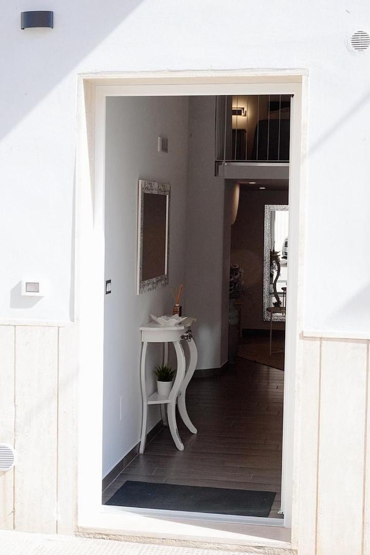 Donna Anna Apartment โปลีญาโนอามาเร ภายนอก รูปภาพ