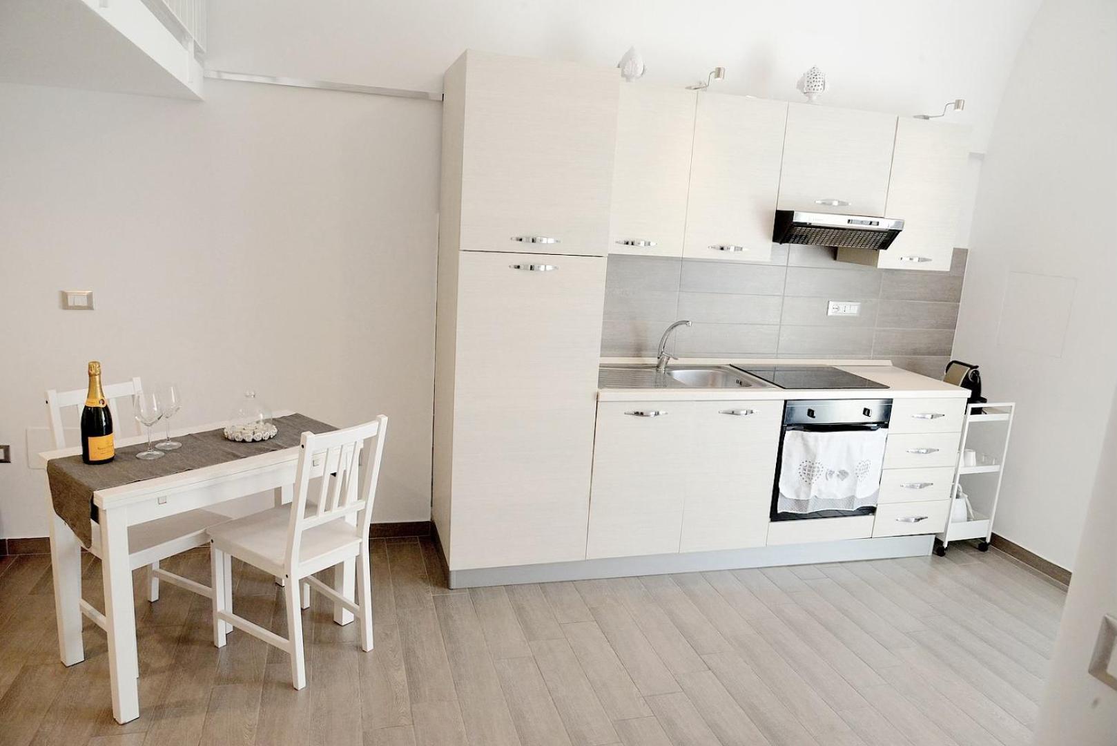 Donna Anna Apartment โปลีญาโนอามาเร ภายนอก รูปภาพ