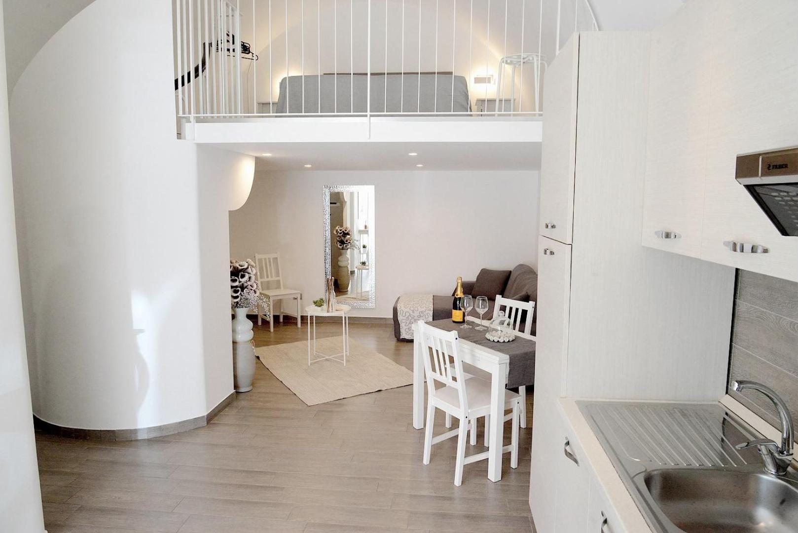 Donna Anna Apartment โปลีญาโนอามาเร ภายนอก รูปภาพ