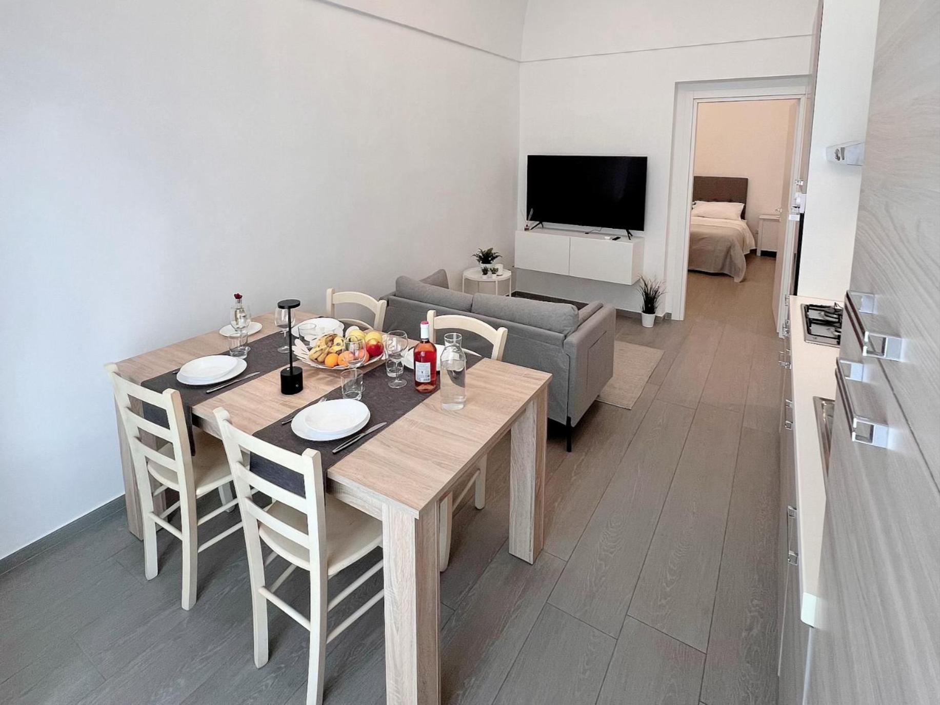 Donna Anna Apartment โปลีญาโนอามาเร ภายนอก รูปภาพ