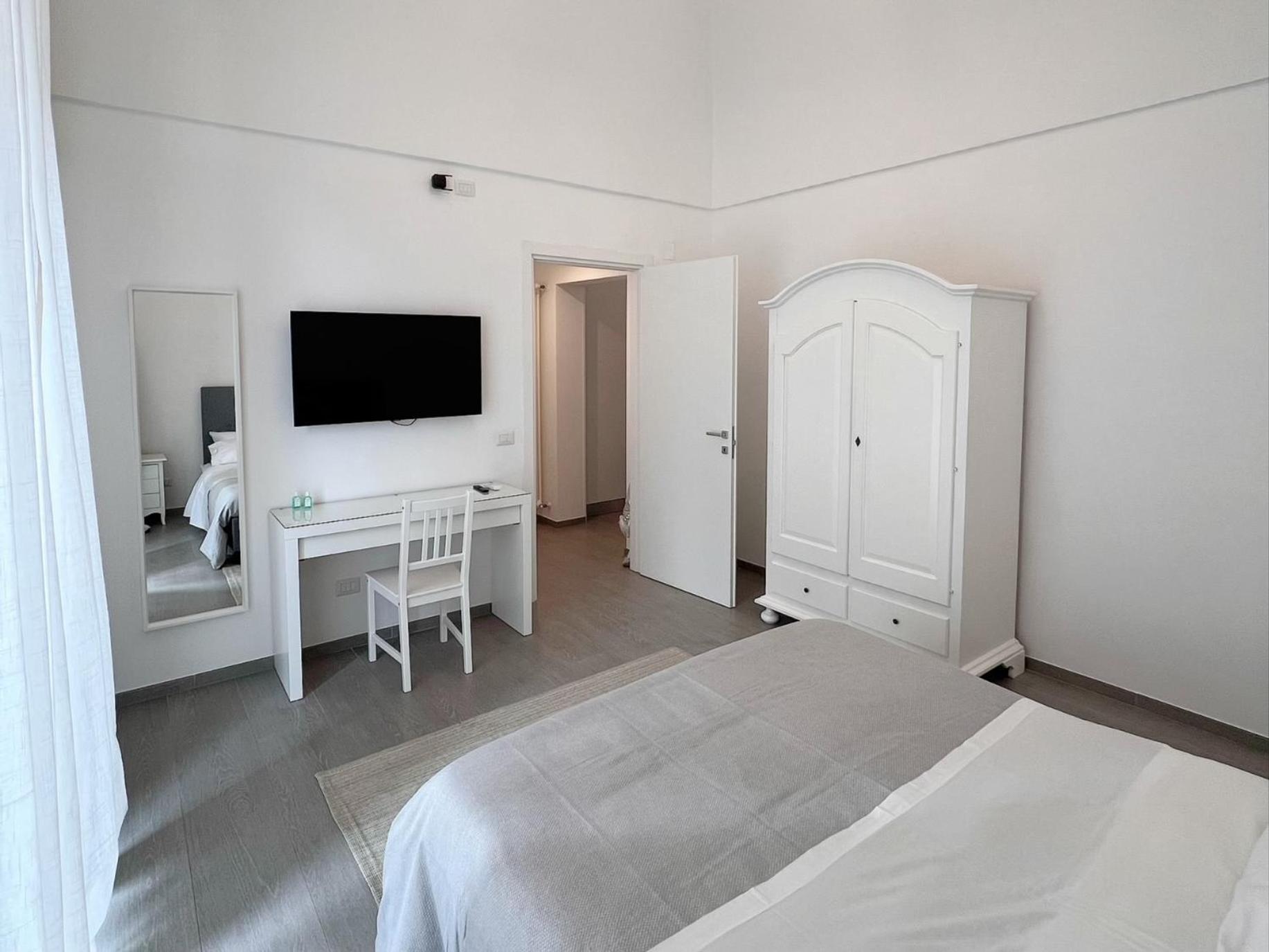 Donna Anna Apartment โปลีญาโนอามาเร ภายนอก รูปภาพ