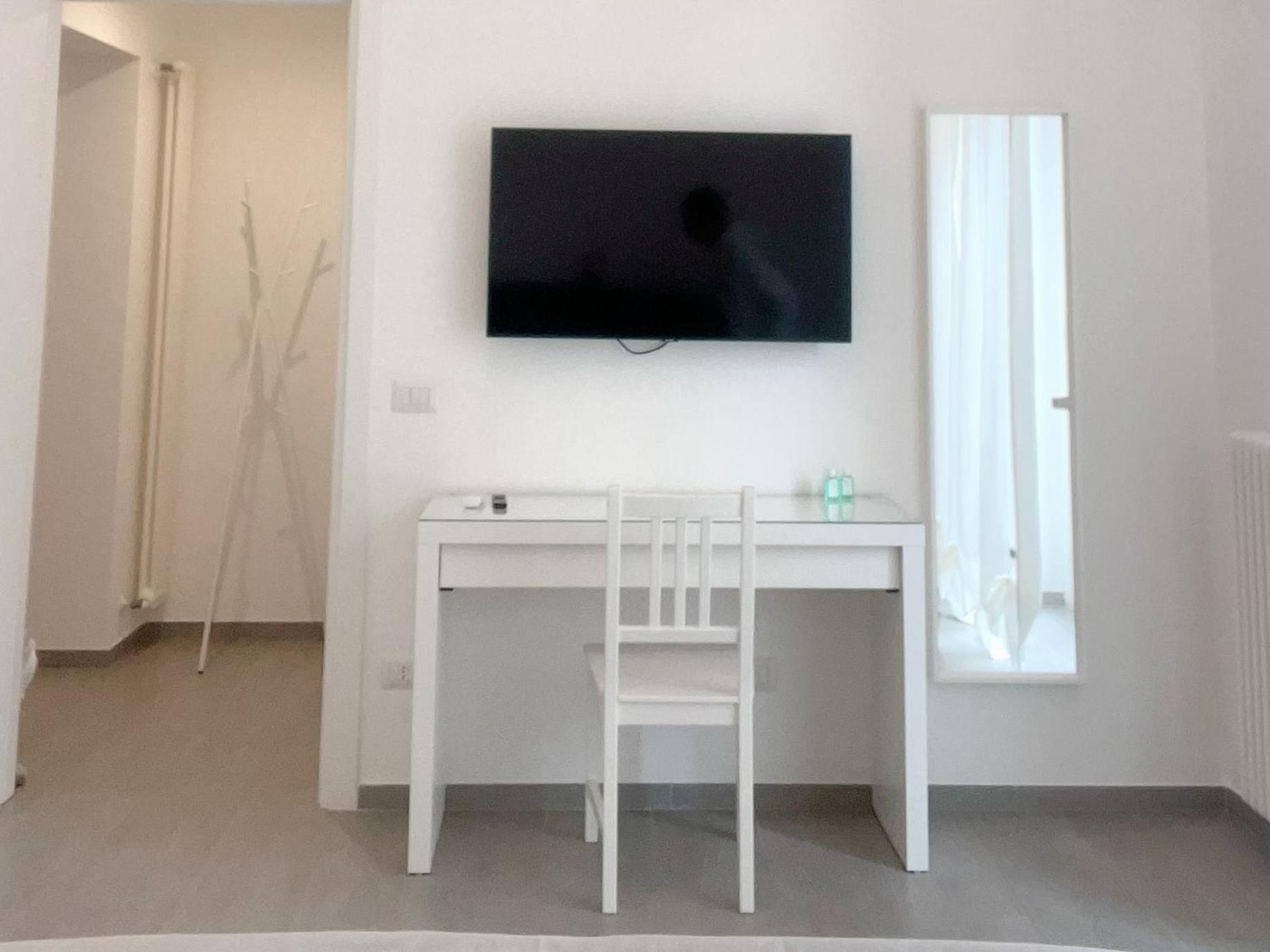 Donna Anna Apartment โปลีญาโนอามาเร ภายนอก รูปภาพ